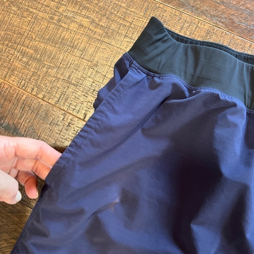 Fabletics Lightweight Unlined 7" Inseam The Franchise Shorts Navy Blue sz XL - Picture 2 of 8